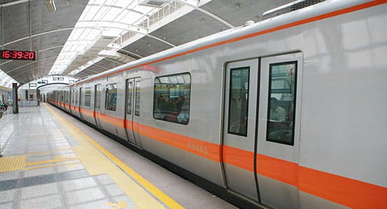 00204353.jpg?w=555&fit=crop&auto=compress%2Cformat