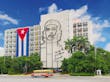 Prédio do Ministerio del Interior com mural de aço de Che Guevara, na Plaza de la Revolución. Havana, Cuba